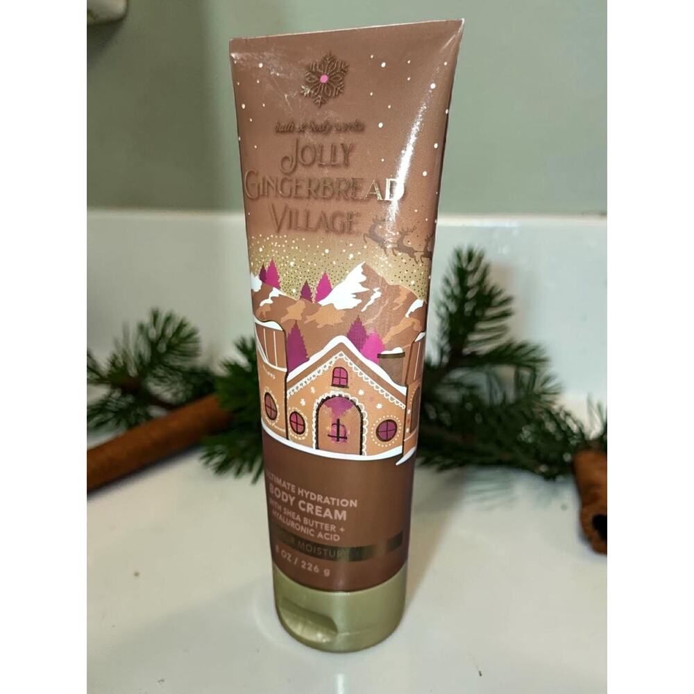 Bath & Body Works Jolly Gingerbread Village Ultimate Hydration Body Cream 8 oz